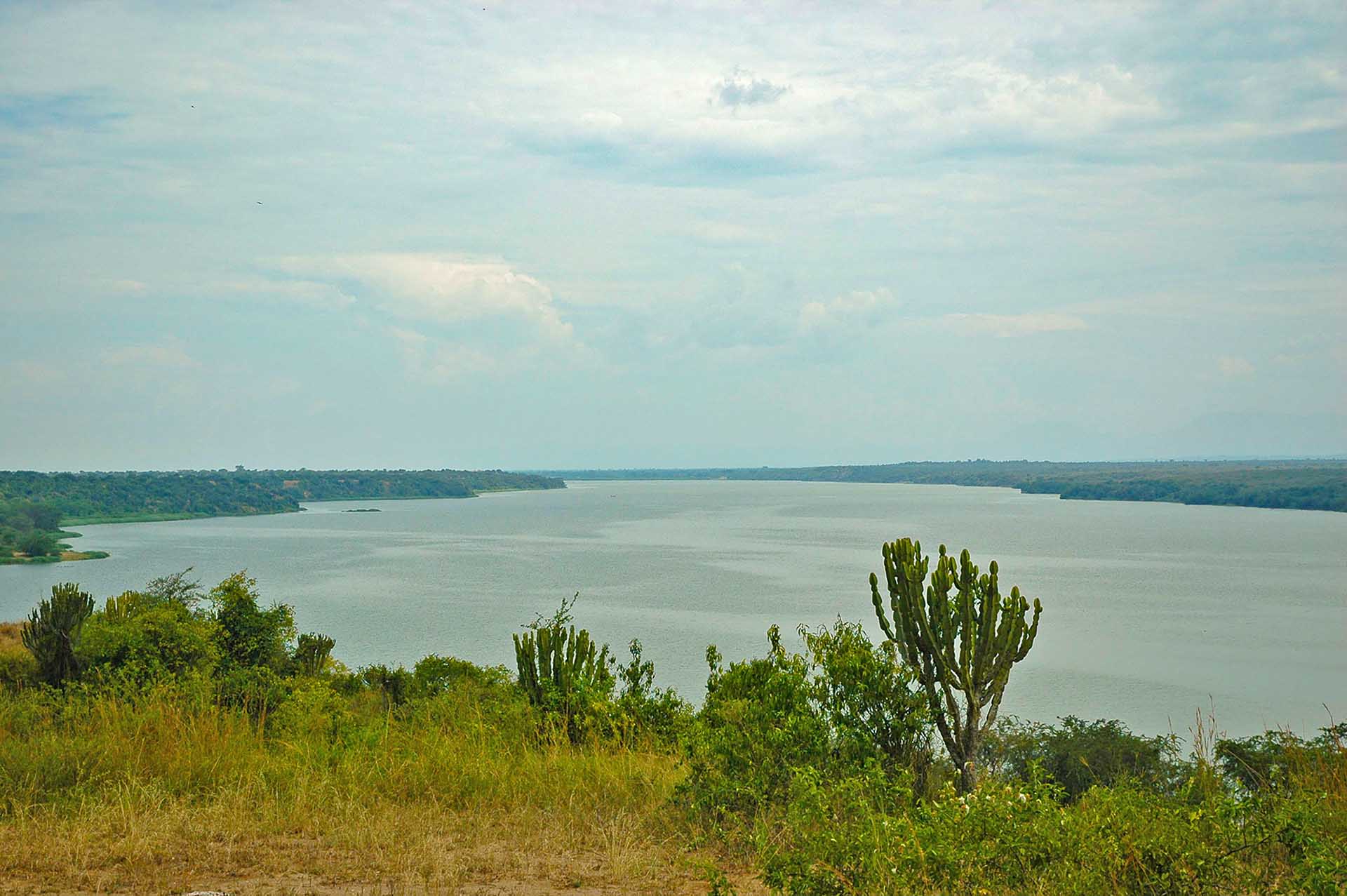 Journey through Queen Elisabeth NP